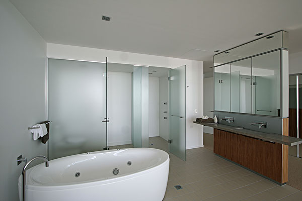 冰箱、衣柜里長(zhǎng)霉怎么辦