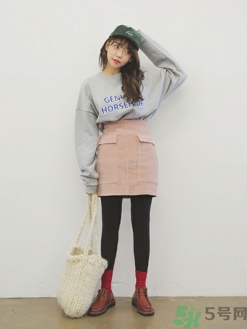 冬季穿搭術 性感又休閑的包裙搭配