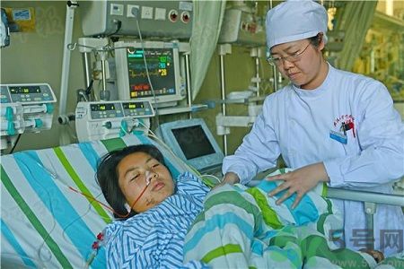 12歲女孩心臟被繼父刺穿 未成年少女如何保護自己 12歲女孩心臟被繼父刺穿 未成年少女如何保護自己