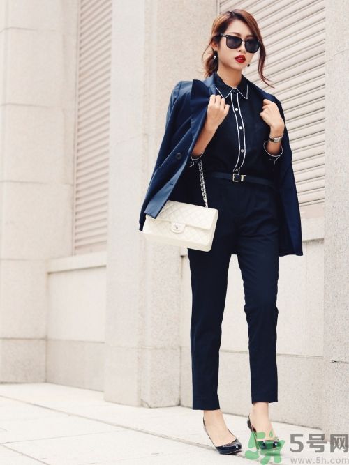 黑白色調(diào)怎么搭配好看?無彩色系制造出不同穿搭4變化 黑白色調(diào)怎么搭配好看?無彩色系制造出不同穿搭4變化