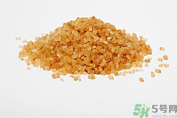 紅糖和山楂能一吃嗎？紅糖和山楂煮水喝有什么好處？