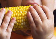 2歲寶寶可以吃玉米嗎？2歲寶寶吃玉米不消化怎么辦
