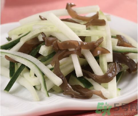 高血壓可以吃黑木耳嗎？木耳降血壓的做法有哪些？