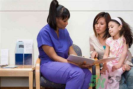 口吃是結(jié)巴嗎？口吃怎么辦能矯正嗎？