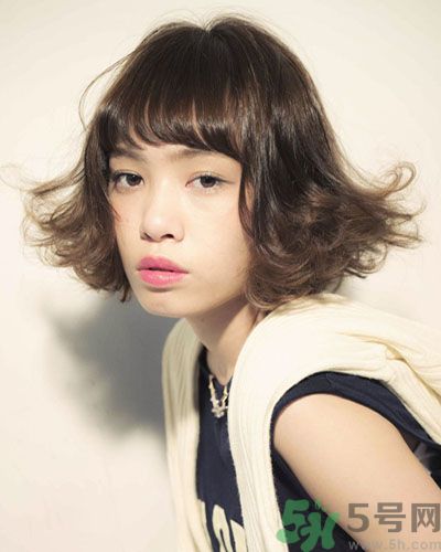 發(fā)尾往外翹怎么辦?3秒讓你成為時(shí)尚可愛的外卷造型