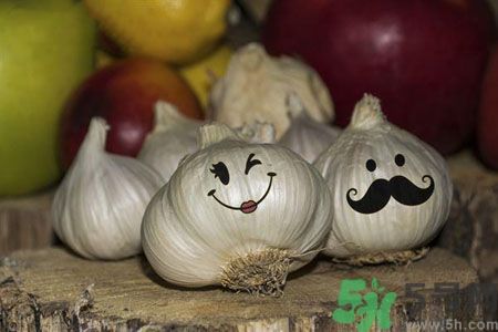 吃大蒜能降血壓?jiǎn)?？大蒜發(fā)芽了還能吃嗎？