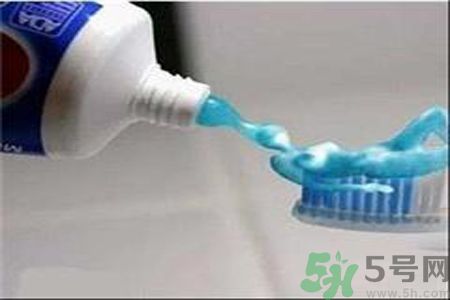 牙膏可以祛痘嗎？牙膏可以祛黑頭嗎？