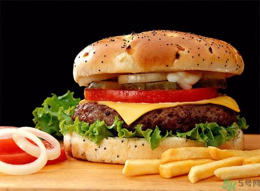 吃什么會(huì)發(fā)胖？吃什么會(huì)減肥？