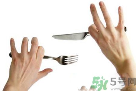 吃西餐刀叉怎么拿？吃西餐的正確方法是什么？