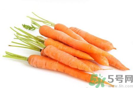 長痘痘肌膚干燥怎么辦？肌膚干燥吃什么食物好？