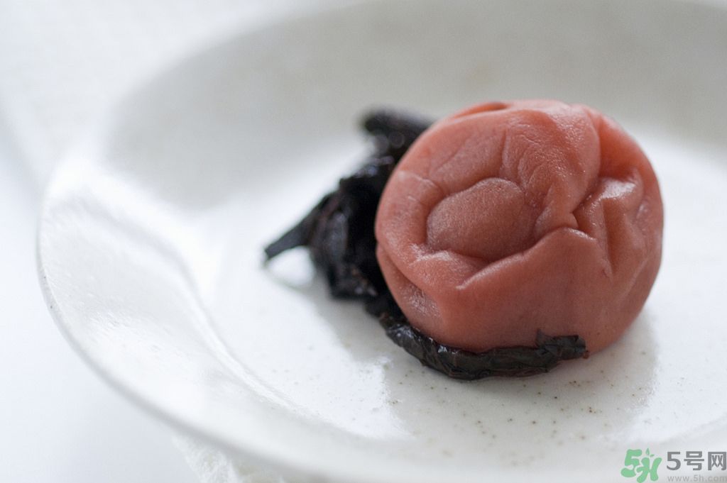 梅子減肥有效果嗎？腌梅子可以減肥嗎？