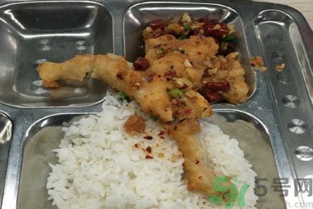 整只炸牛蛙好吃嗎？炸牛蛙怎么做好？