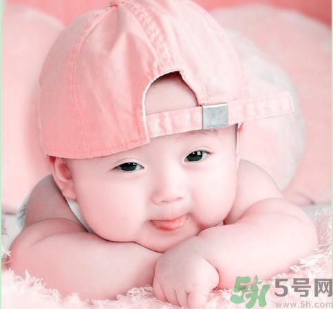 爸爸能單獨(dú)照顧寶寶嗎？爸爸怎樣照顧寶寶？