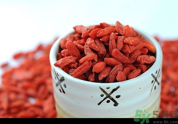 吃枸杞能治體虛嗎？怎么正確吃枸杞？
