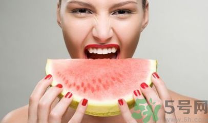 在飯后做運(yùn)動(dòng)什么對(duì)身體好？飯后有什么不能做？