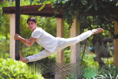 男人劈腿的表現(xiàn)有哪些？怎么判斷一個(gè)男人是否劈腿？