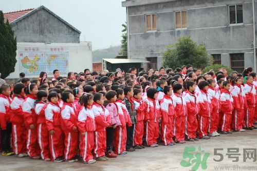 全國幾大經(jīng)典校服 總有一款你穿過嗎？