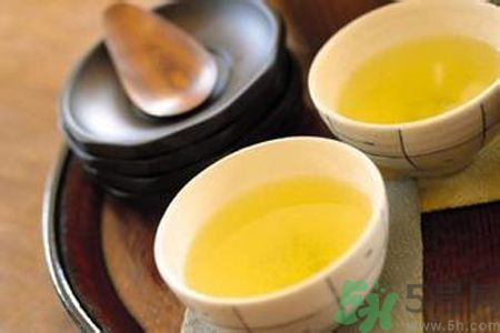 牙齒發(fā)黃怎么辦？牙齒怎么變白？