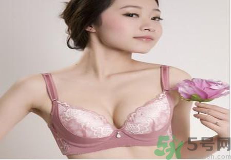 什么內(nèi)衣聚攏效果好？什么內(nèi)衣穿著舒服？