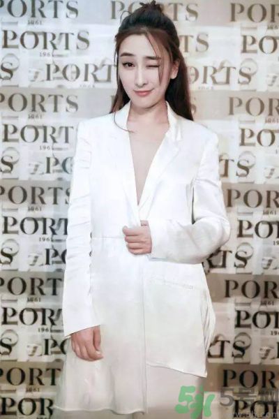 明星花式丸子頭引潮流 波叔這么萌你不愛嗎？