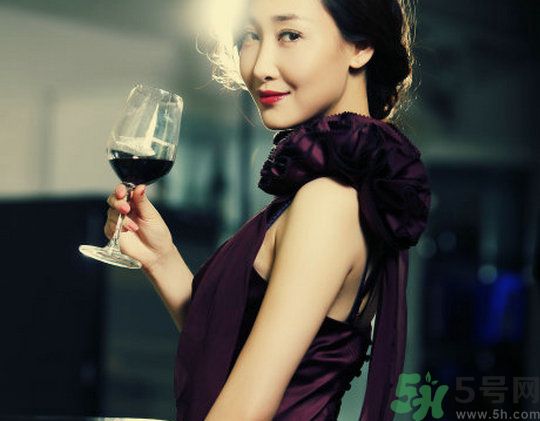 怎樣做一個(gè)好妻子？做一個(gè)好妻子要滿足的10條標(biāo)準(zhǔn)！