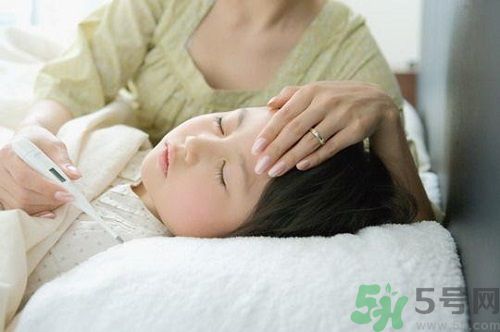 高熱驚厥是什么病?高熱驚厥的表現癥狀是什么