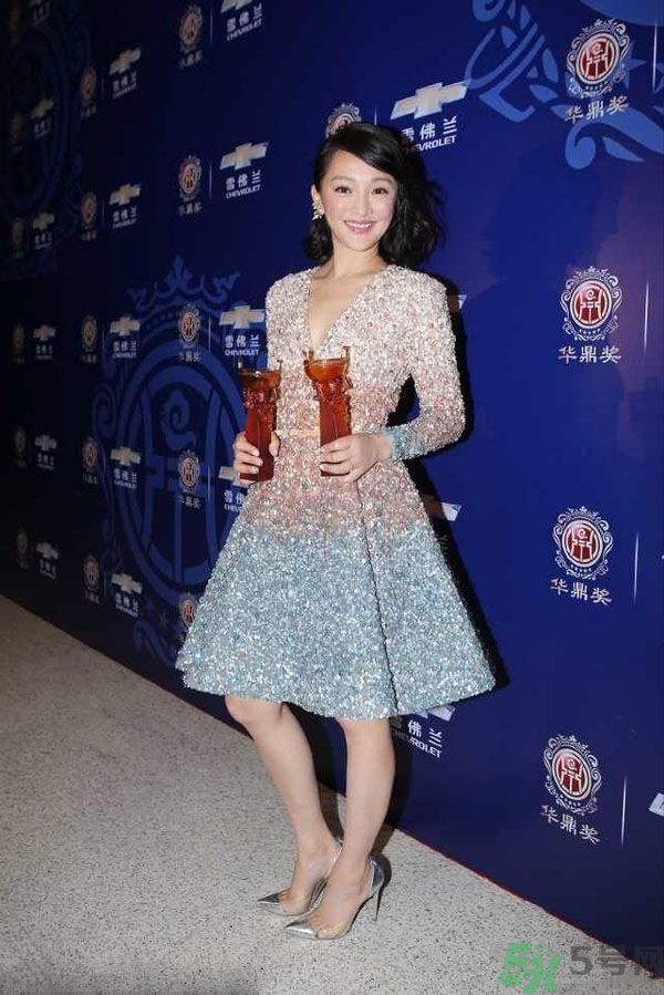 腿不夠長要穿什么？腿不夠長要穿它成就長腿！