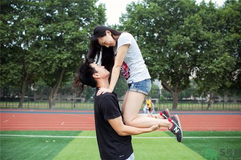 情侶最萌身高差是多少？女生多高最好？