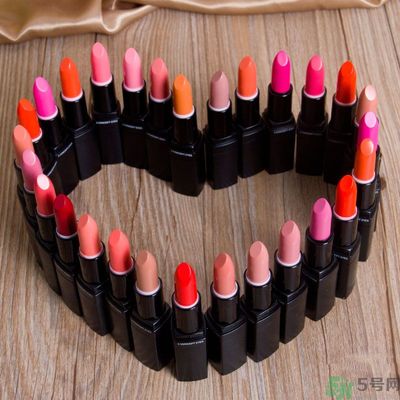 嘴唇怎樣呵護(hù)才飽滿？明星教你櫻桃唇這樣養(yǎng)出來(lái)？