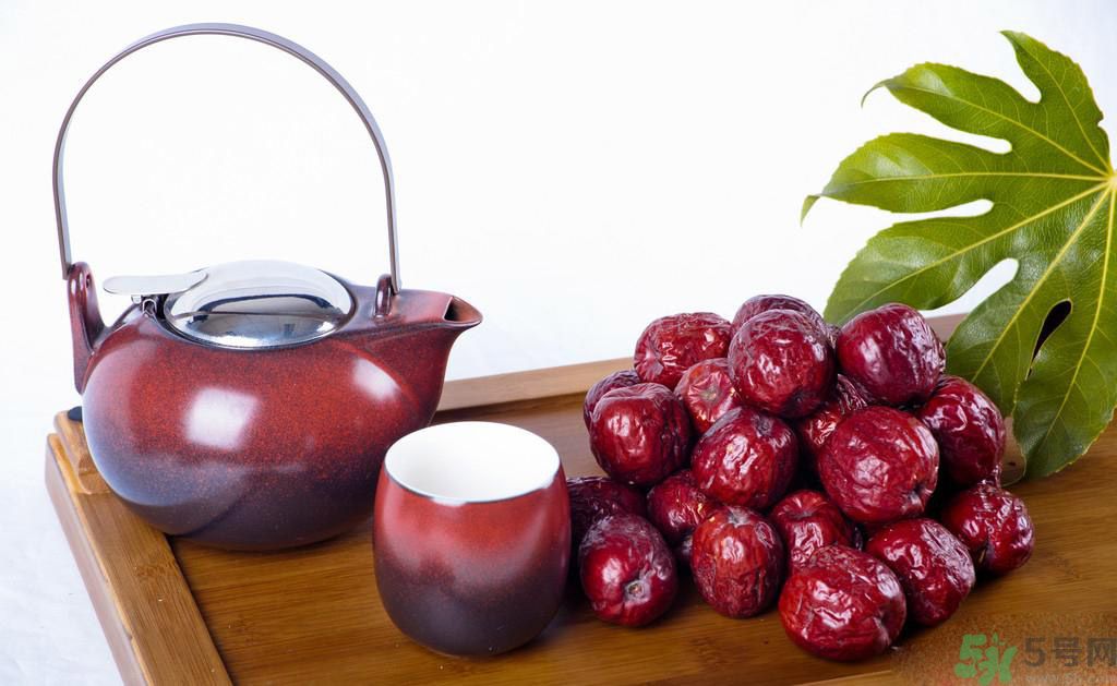 貧血吃什么補血？貧血吃阿膠好嗎？