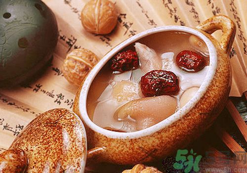 貧血吃什么補血？貧血吃阿膠好嗎？