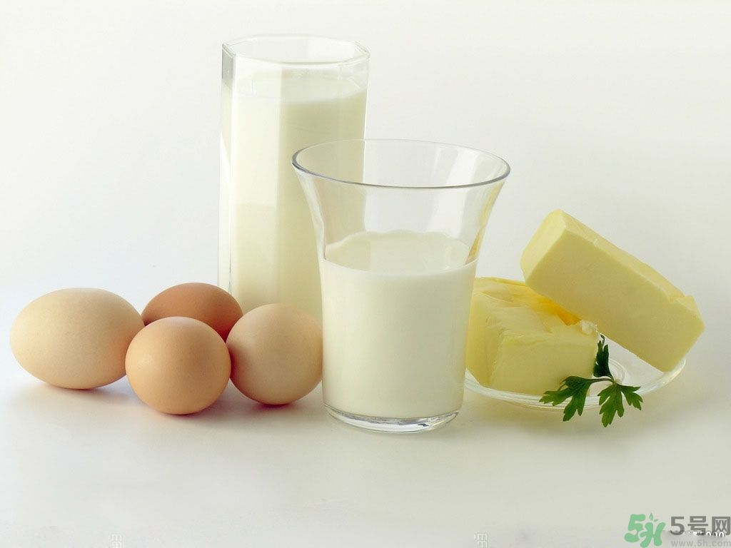 雞蛋能和牛奶一起吃嗎？雞蛋不能和什么一起吃？