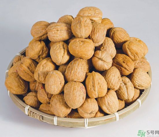 胡桃可以減肥嗎？吃胡桃有什么好處？