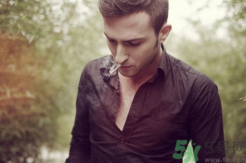 讓妻子最易出軌8種男人你知道？女人要擦亮眼睛！