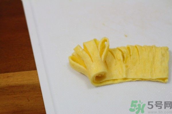 蘆筍開花了還可以吃嗎？蘆筍尾部開花能吃嗎？