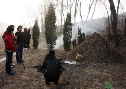 清明節(jié)掃墓的禁忌有哪些？清明節(jié)掃墓的由來？