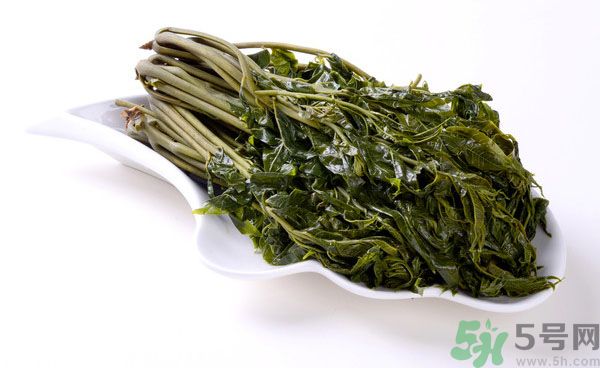 吃香椿要焯水嗎？吃香椿焯水還有營養(yǎng)價(jià)值嗎？