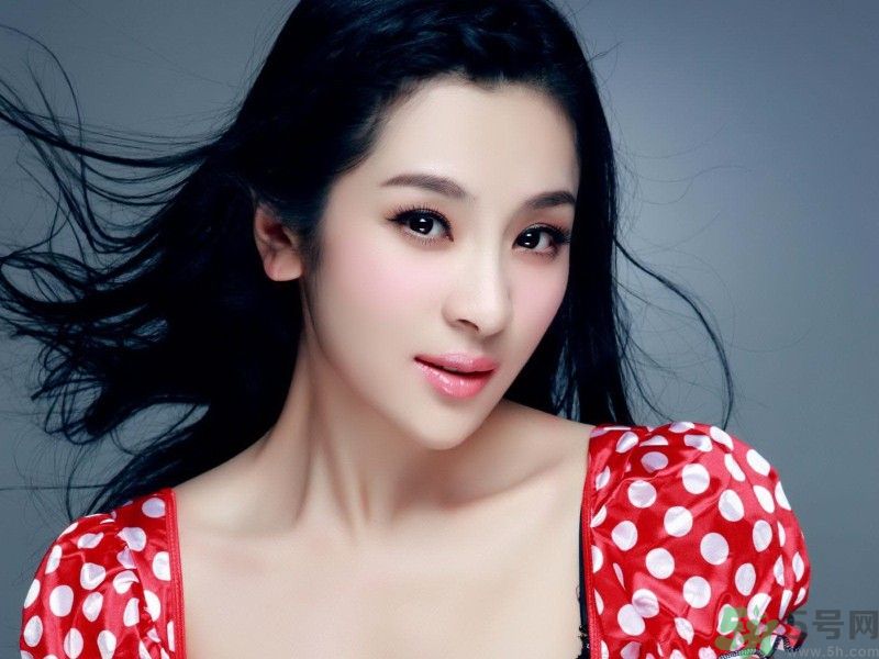 女生手腳冰涼是什么原因？手腳冰涼怎么調(diào)理？