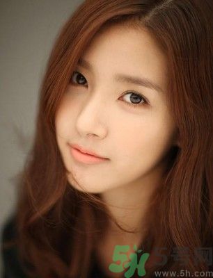 女生手腳冰涼是什么原因？手腳冰涼怎么調(diào)理？