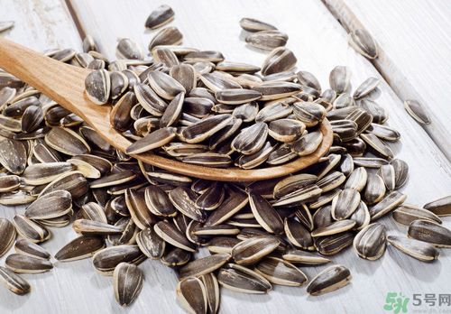 高血脂可以吃花生嗎？高血脂可以吃瓜子嗎？