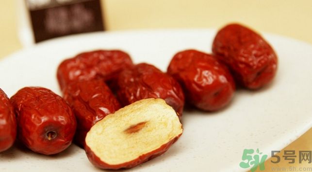 高血脂可以吃核桃嗎？高血脂可以吃紅棗嗎？