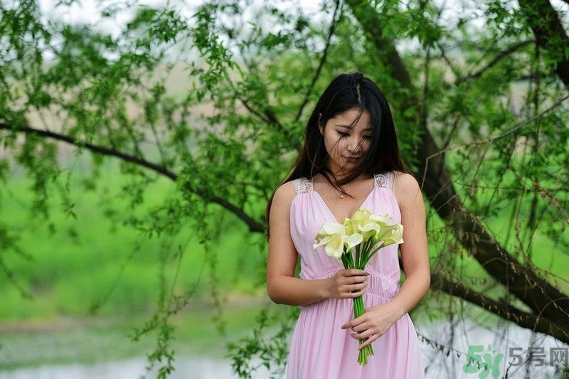 清明踏青穿什么衣服？清明踏青要注意什么？