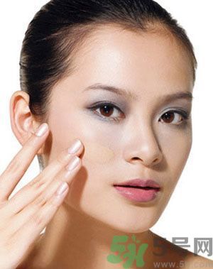 為什么會(huì)長痘痘？痘痘有哪幾種類型的？