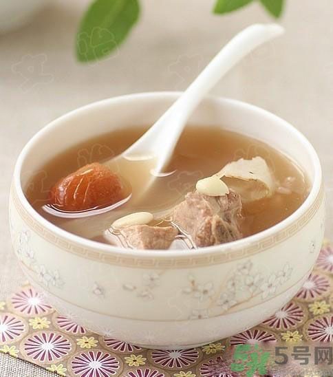 百合可以煲湯嗎？百合煲湯有哪些做法？