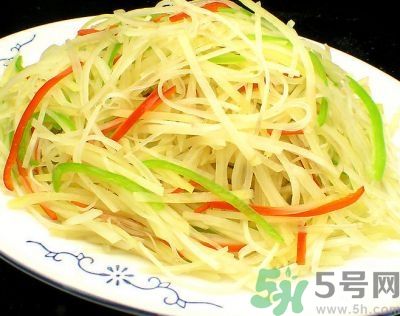 土豆絲和土豆片哪個(gè)更好吃？土豆片可以炒什么？