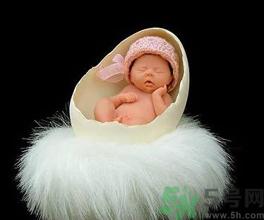  孕婦脖子卡護欄身亡 孕婦外出要注意什么？