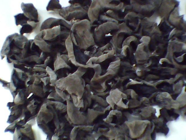 黑木耳是不是越黑越好？怎么挑選黑木耳？