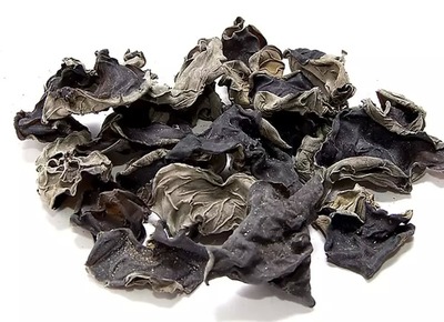 黑木耳是不是越黑越好？怎么挑選黑木耳？