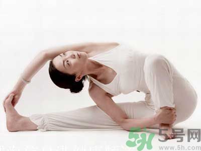 哪些瑜伽動作可以瘦腰？瘦腰的瑜伽動作有哪些？