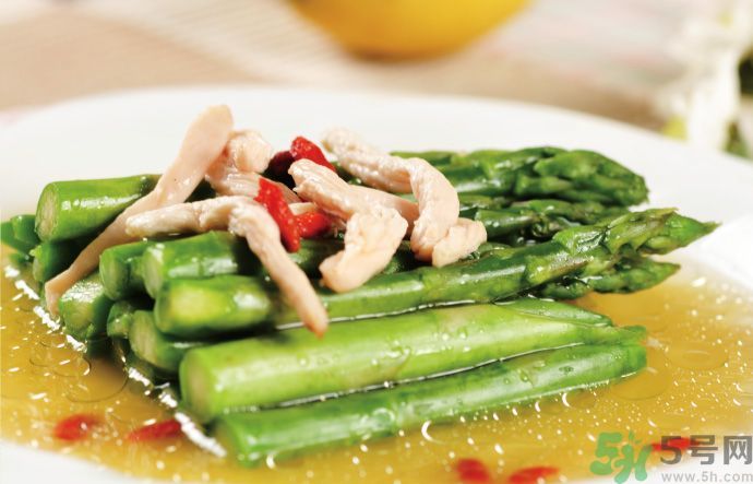 蘆筍可以炒雞肉嗎？蘆筍炒雞肉怎么吃？